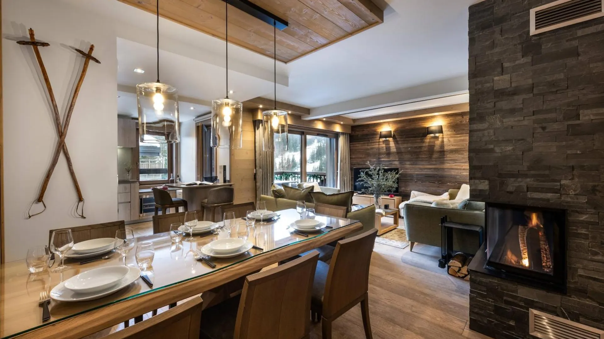 Mammoth Lodge By Alpine Resorts Courchevel Apartment
