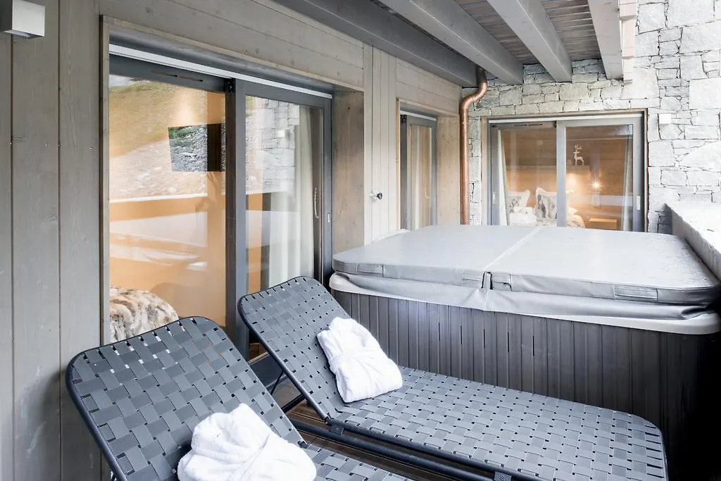 Mammoth Lodge By Alpine Resorts Courchevel Apartment