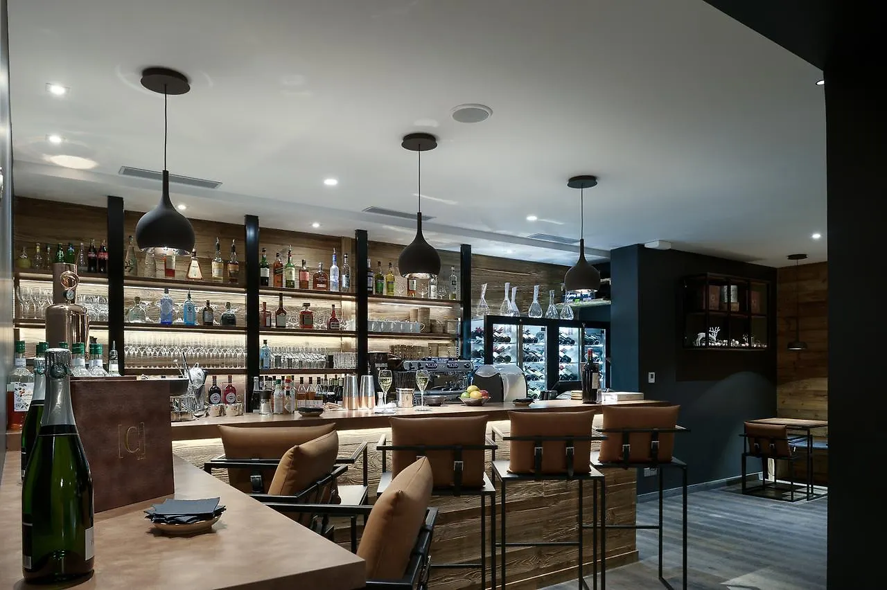 Apartment Mammoth Lodge By Alpine Resorts Courchevel France